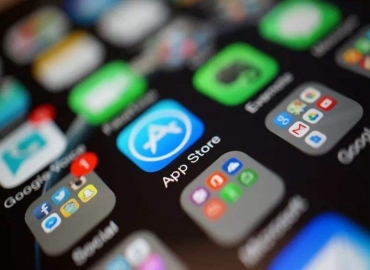 生活可以離開手機(jī)，手機(jī)卻離不開生活